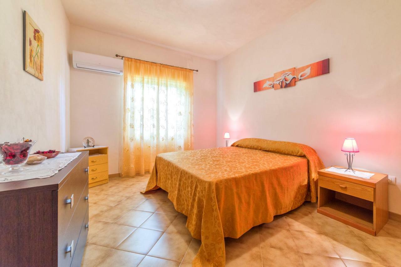 Villa Selinunte's *